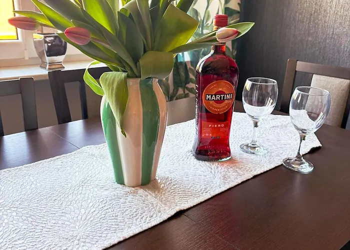 Homely By Bookinghost Daire Wałcz